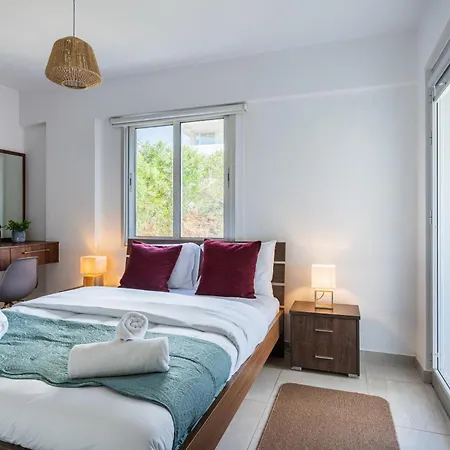 Kraken 2-br By Makenzy Apartment Larnaca